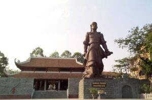 Tượng đài Hoàng đế Quang Trung - Nguyễn Huệ tại Gò Đống Đa